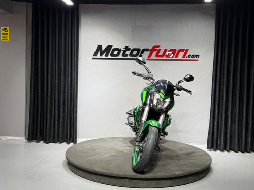 BAJAJ DOMINAR 400