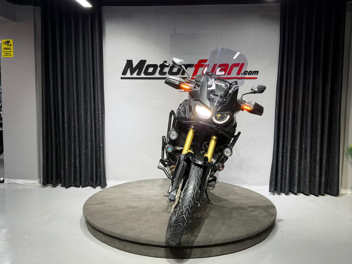 HONDA AFRİCA TWİN 1000 (OTOMATİK ŞANZIMAN)