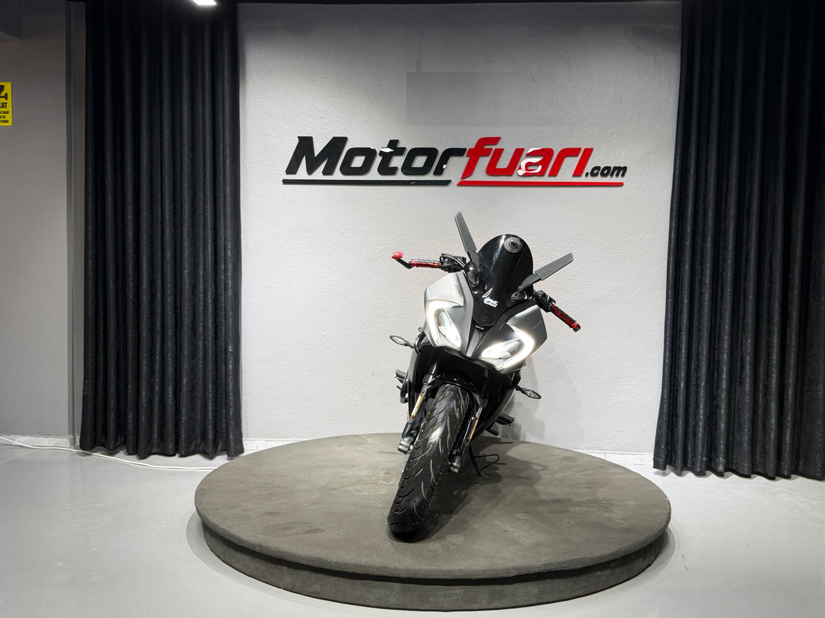 CFMOTO 250SR 2024